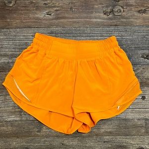 Lululemon Athletica Hotty Hot Low-Rise Lined Shorts 2.5”
